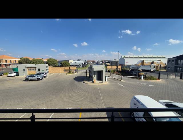 417M² WAREHOUSE TO LET IN BARTLETT
